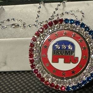 Patriotic Trump Pendant Necklace or brooch